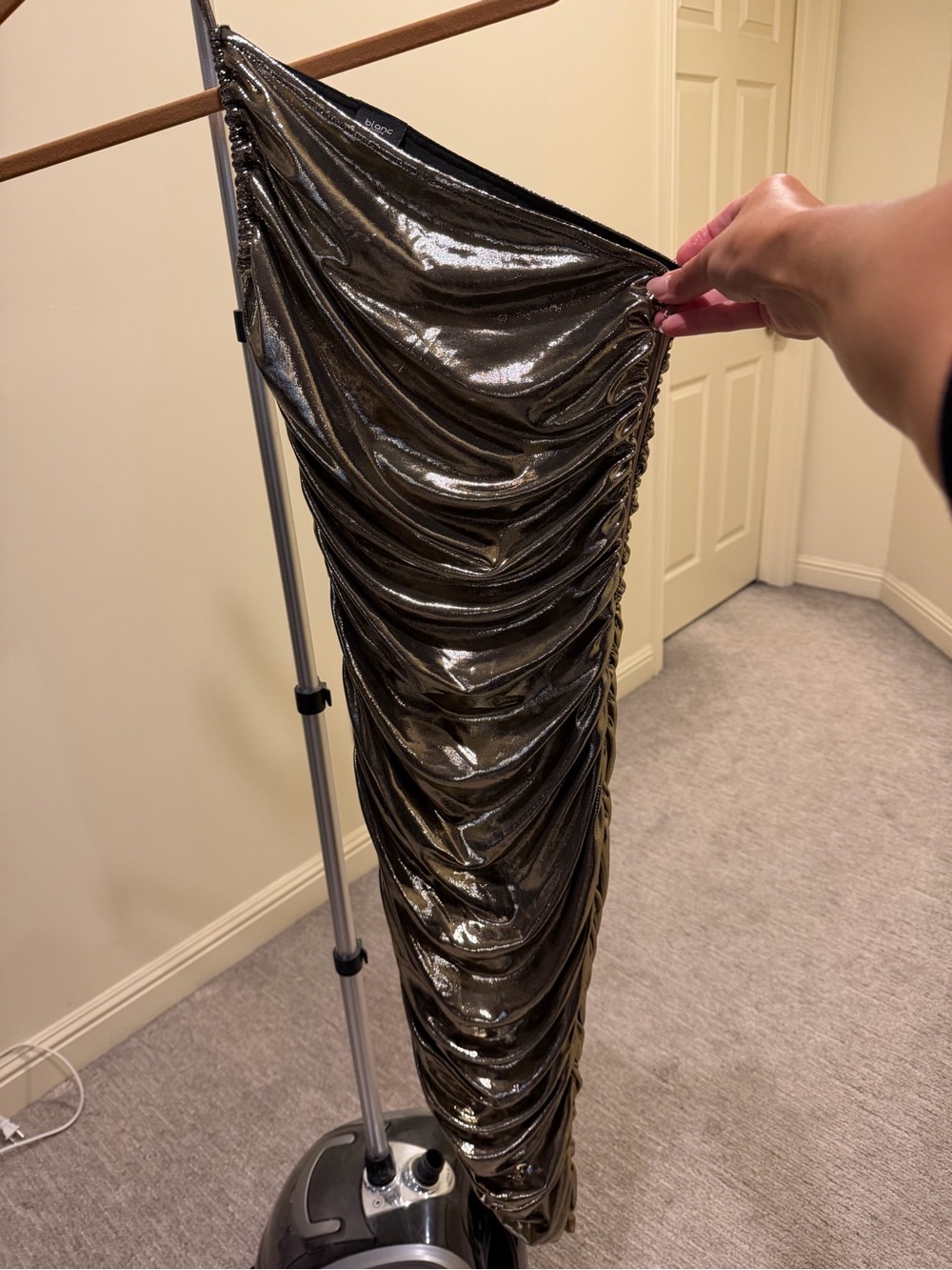 Metallic Ruched Pencil Skirt - Black-Gold